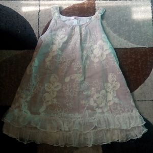 Girls dress